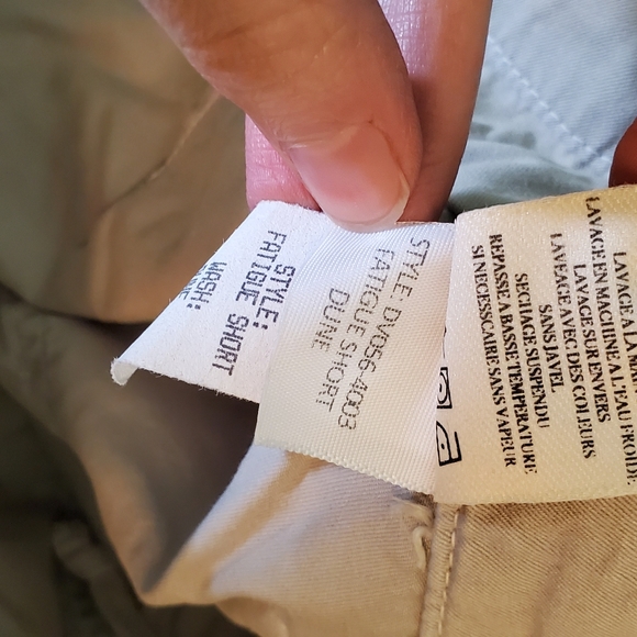 Vince. Lightly Used Casual Dune Wash Fatigue Style Shorts Cut 8658 Size 26 - Picture 11 of 12